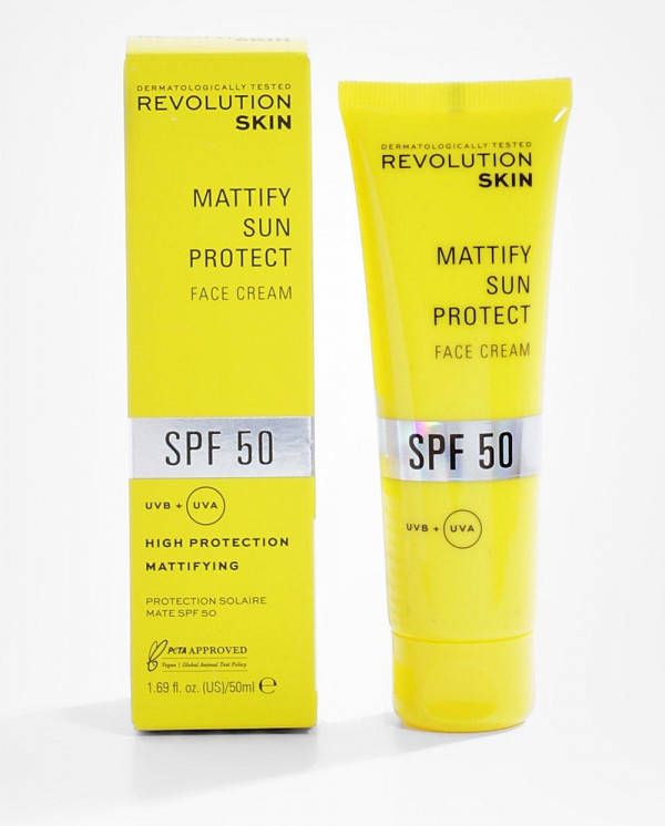boohoo Revolution Skincare Spf 50 Matt Protect Sunscreen Zonnebrand, White